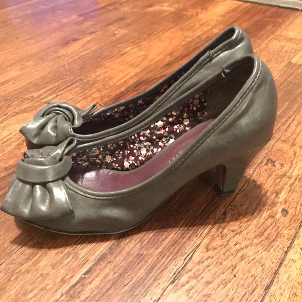 Madden Girl Pumps Size 5.5